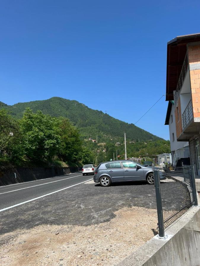 S&R Lake View Hostel Konjic Extérieur photo